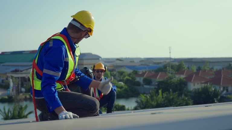 Best Flat Roofing  in Shorewood Tower Hills Harbert, MI